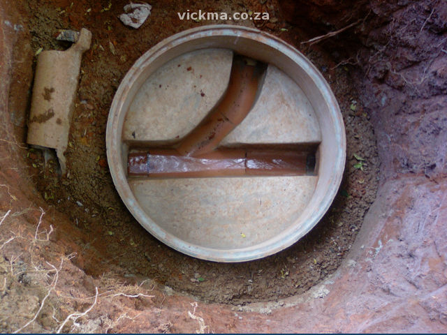 Sewerage manhole